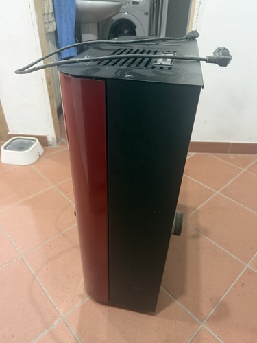 Stufa pellet usata - a,